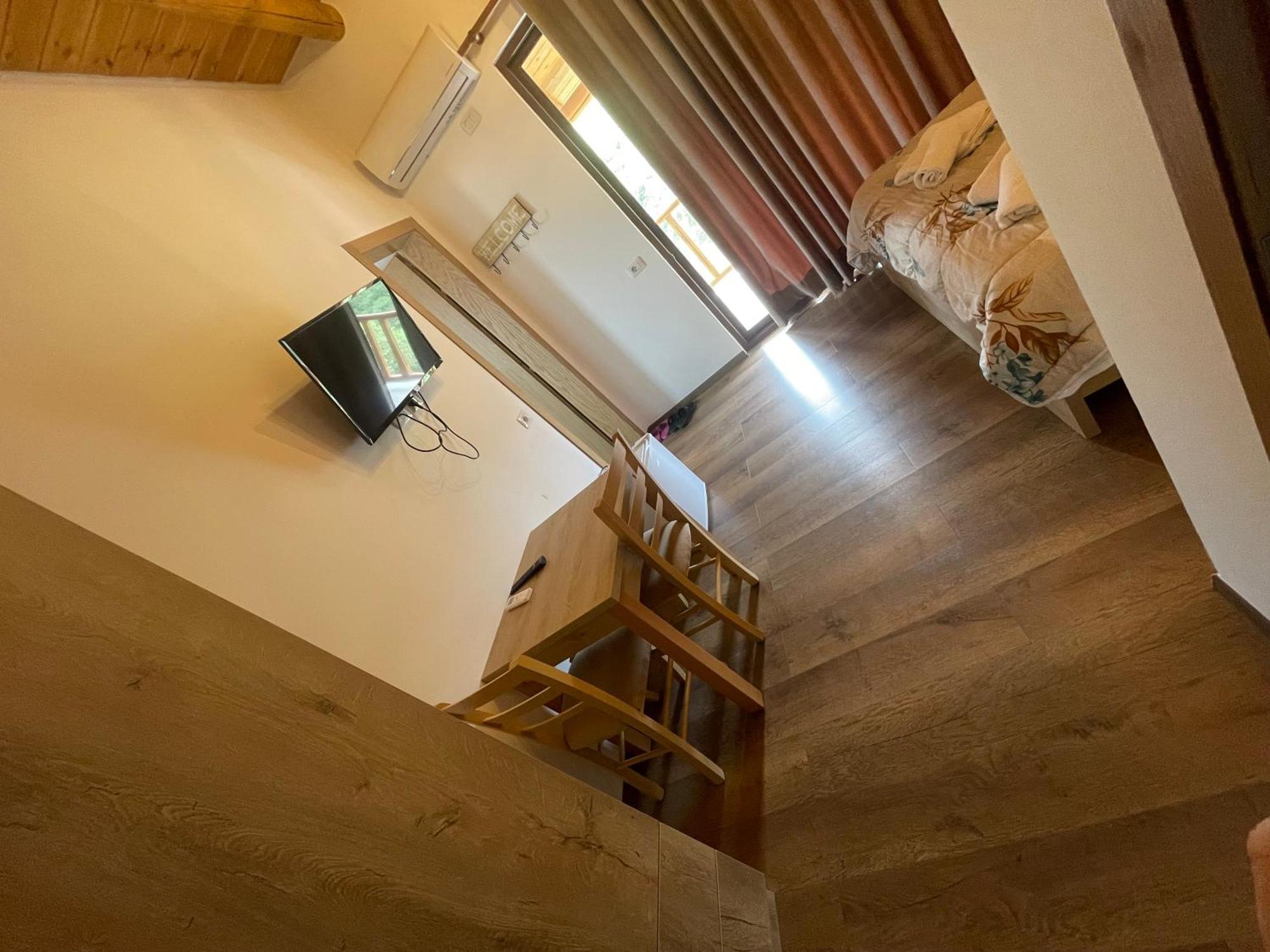 Guest House Bracaj Zhaban Exterior foto