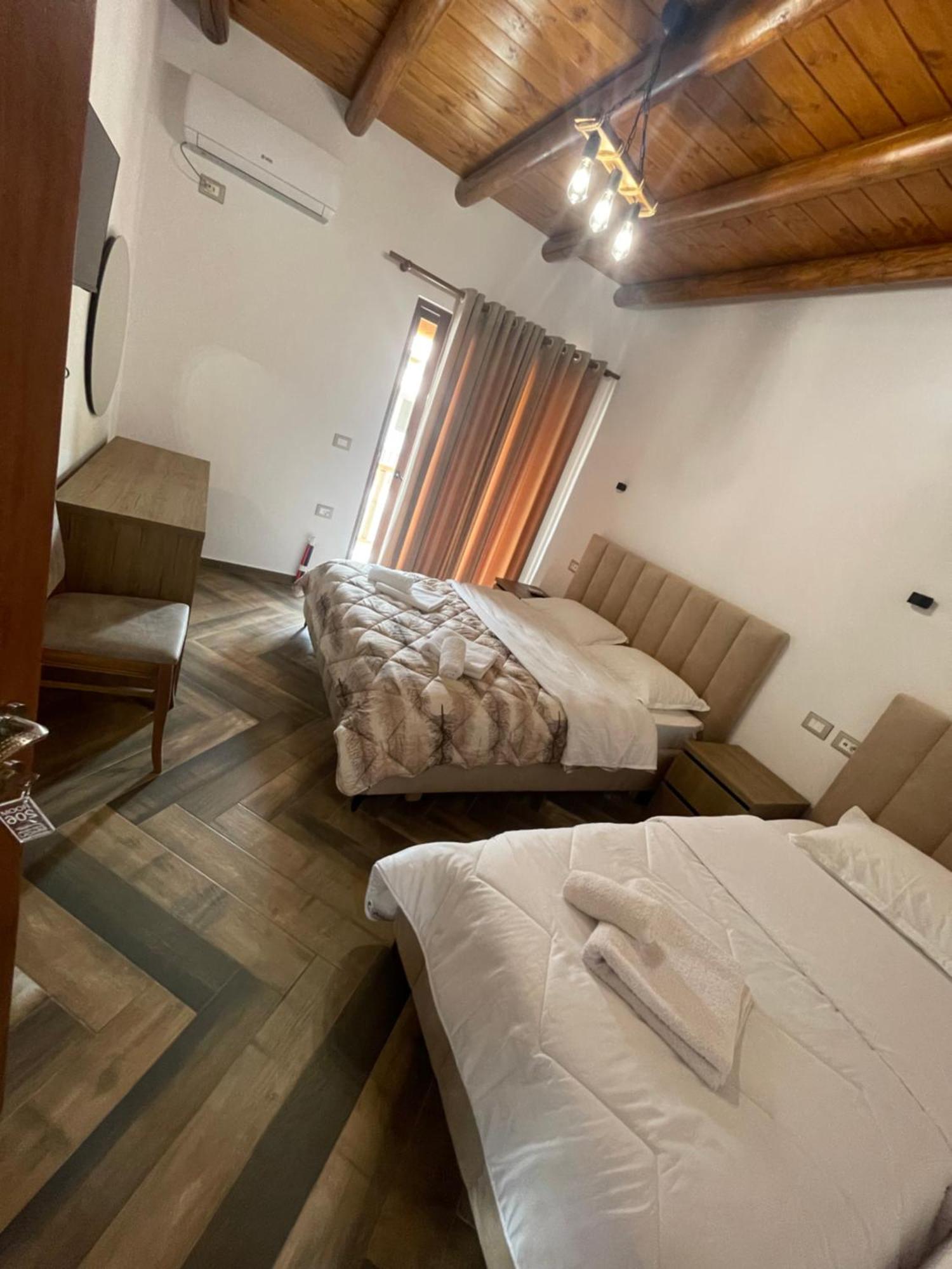 Guest House Bracaj Zhaban Exterior foto